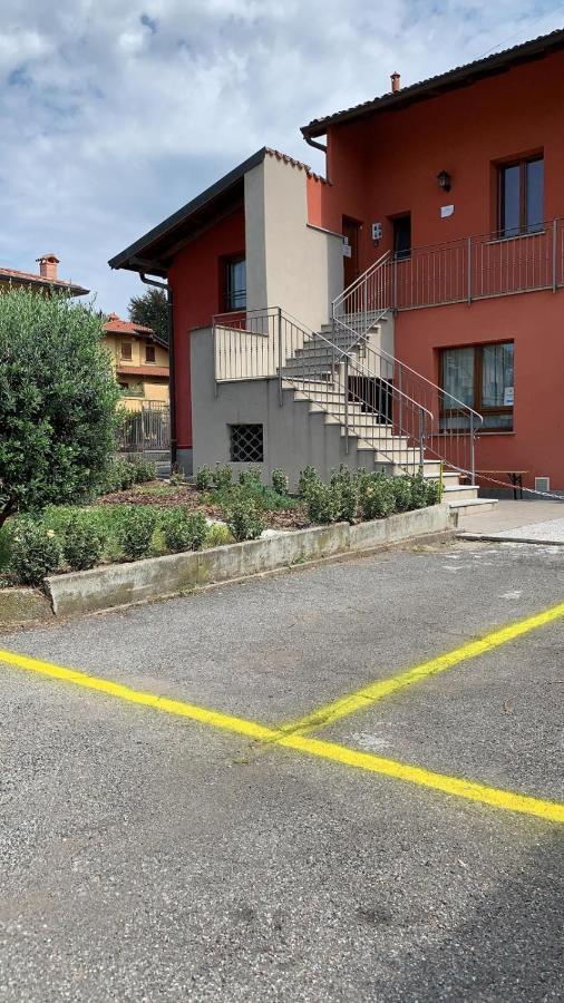 Borghetto Airport/Hospital Bed and Breakfast Bergamo Exteriör bild