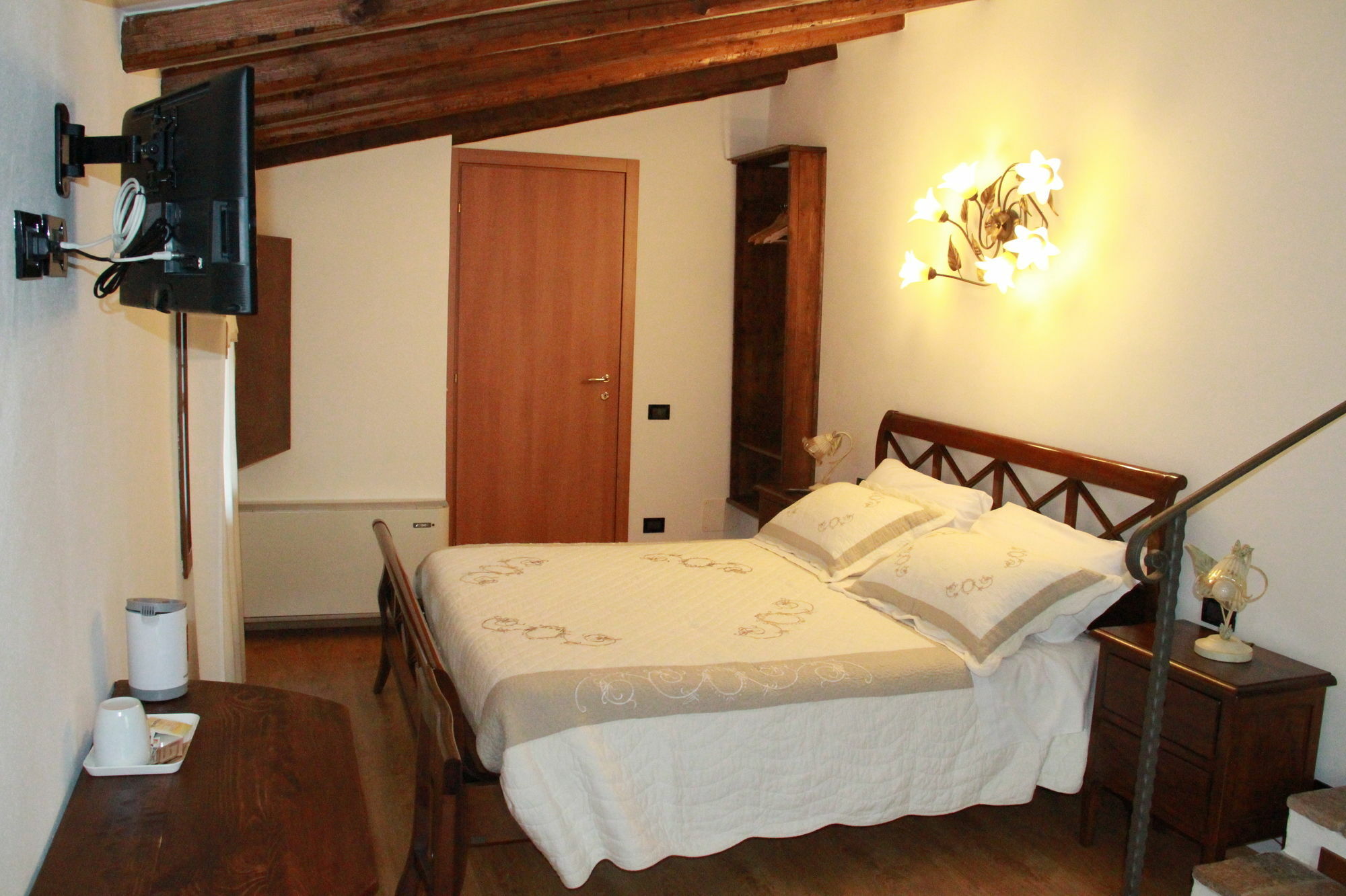 Borghetto Airport/Hospital Bed and Breakfast Bergamo Exteriör bild